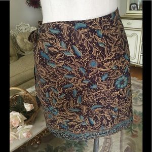 Maya Papaya wrap skirt size M